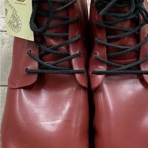 OTZ boots new in box